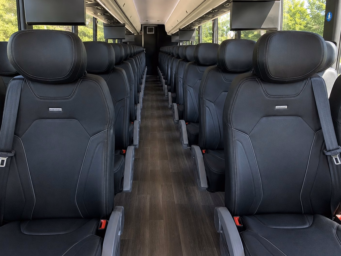 bus type affects charter bus prices in shoreline washington