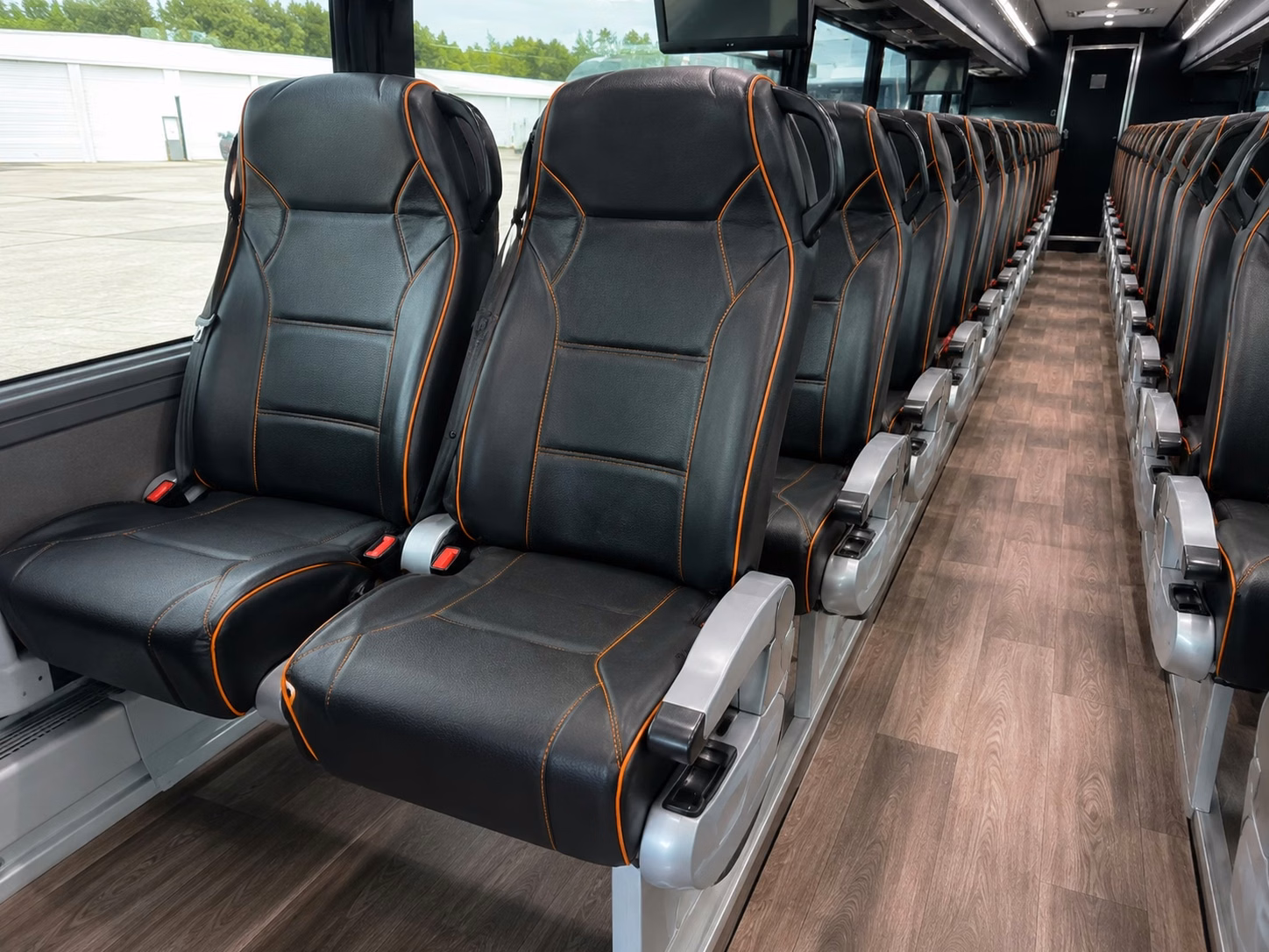 shorelinecharterbuscompany com helps you coordinate t mobile park shuttles from shoreline